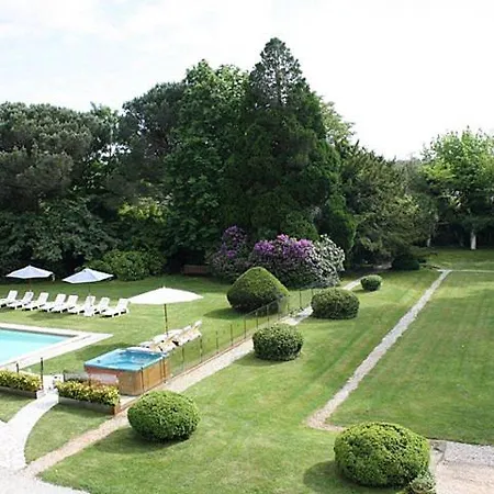 Sleeps 16 Pool Air Con Wifi * 수스톤