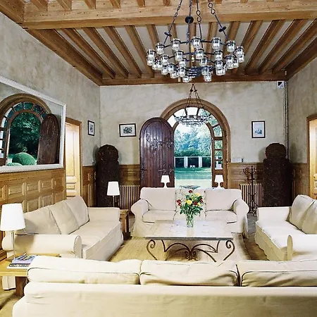 Sleeps 16 Pool Air Con Wifi * 수스톤