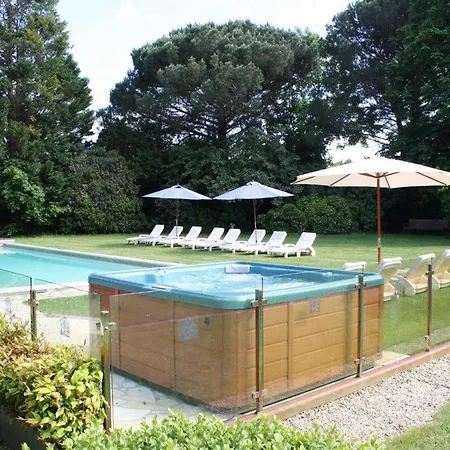 Sleeps 16 Pool Air Con Wifi 빌라 수스톤